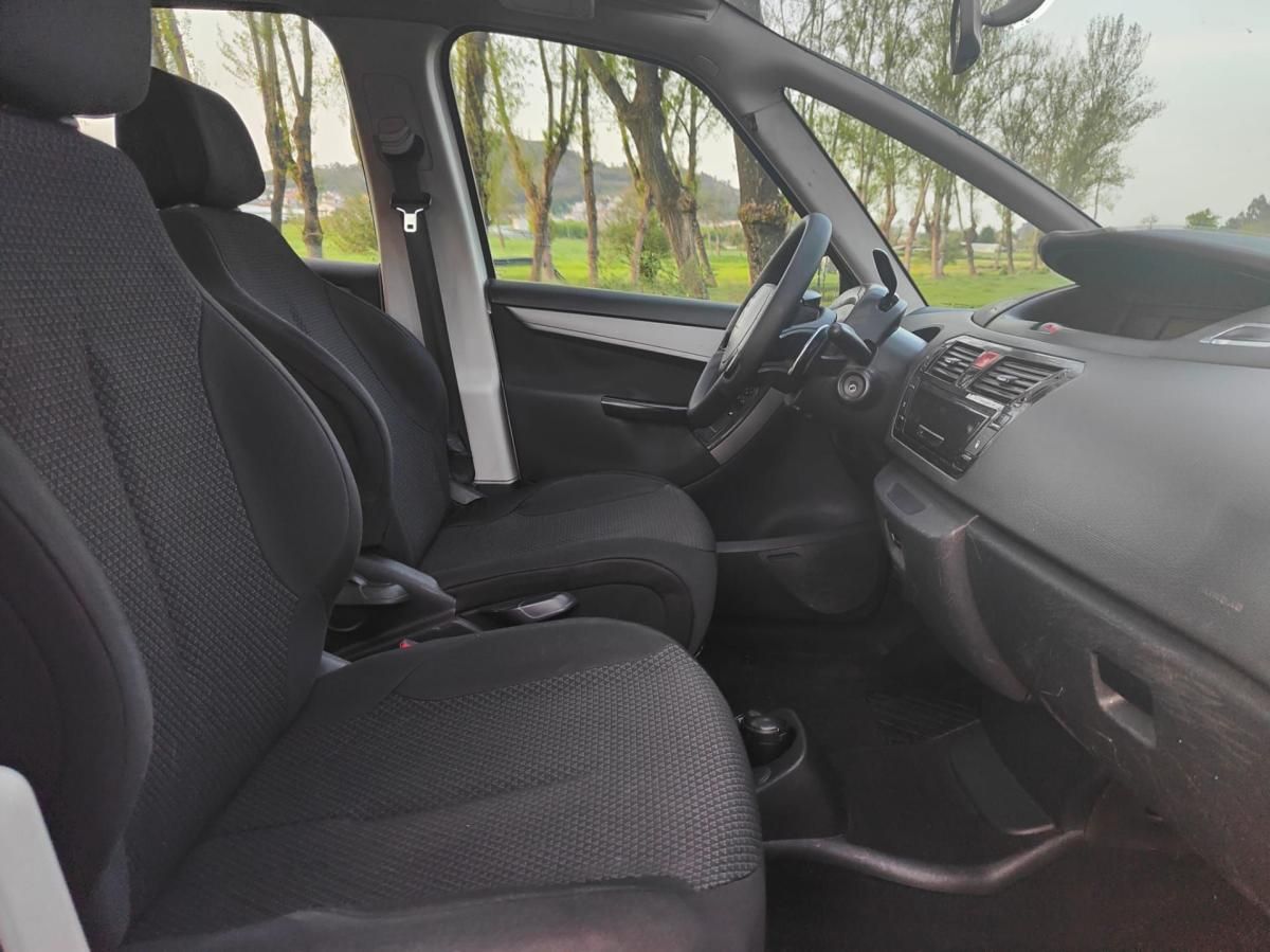 citroen-c4-grand-picasso-2009-diesel-1600cc