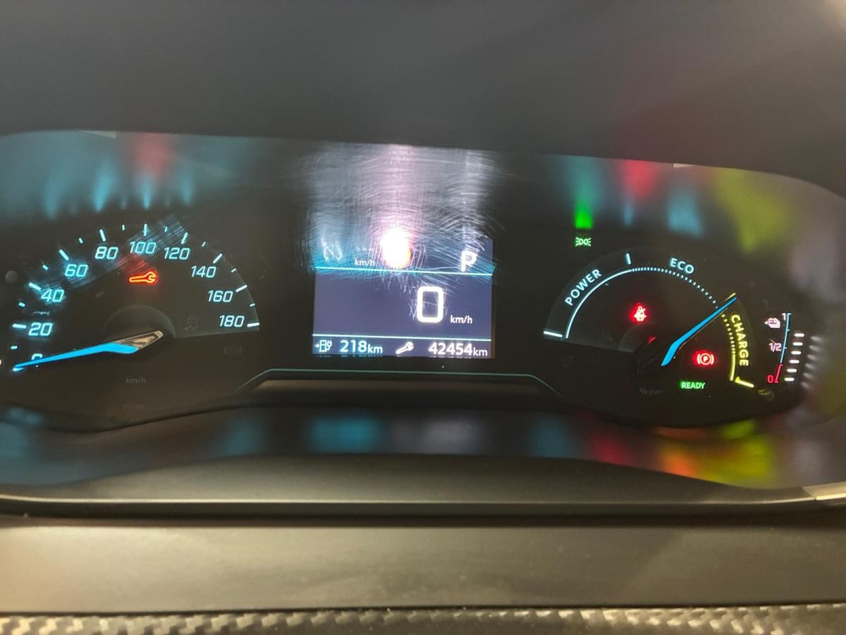 peugeot-2008-2022-eletrico-0cc