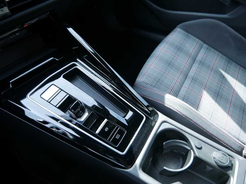 volkswagen-golf-2022-gasolina-1984cc