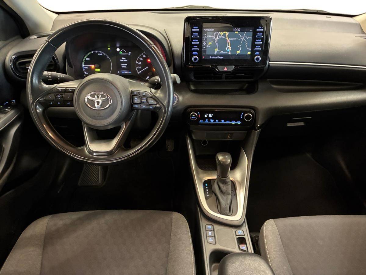 toyota-yaris-2022-hibrido-a-gasolina-1490cc