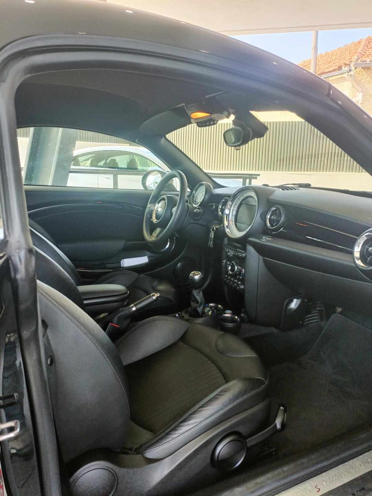 mini-cooper-2014-gasolina-1598cc