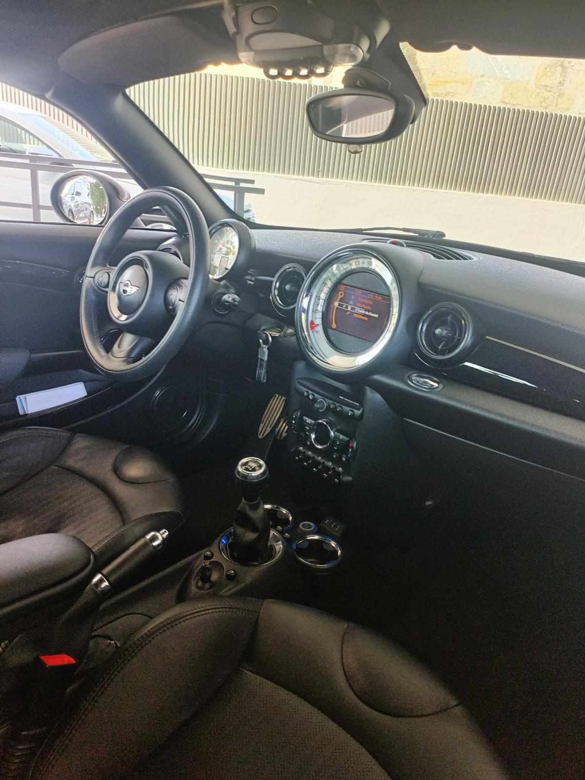 mini-cooper-2014-gasolina-1598cc