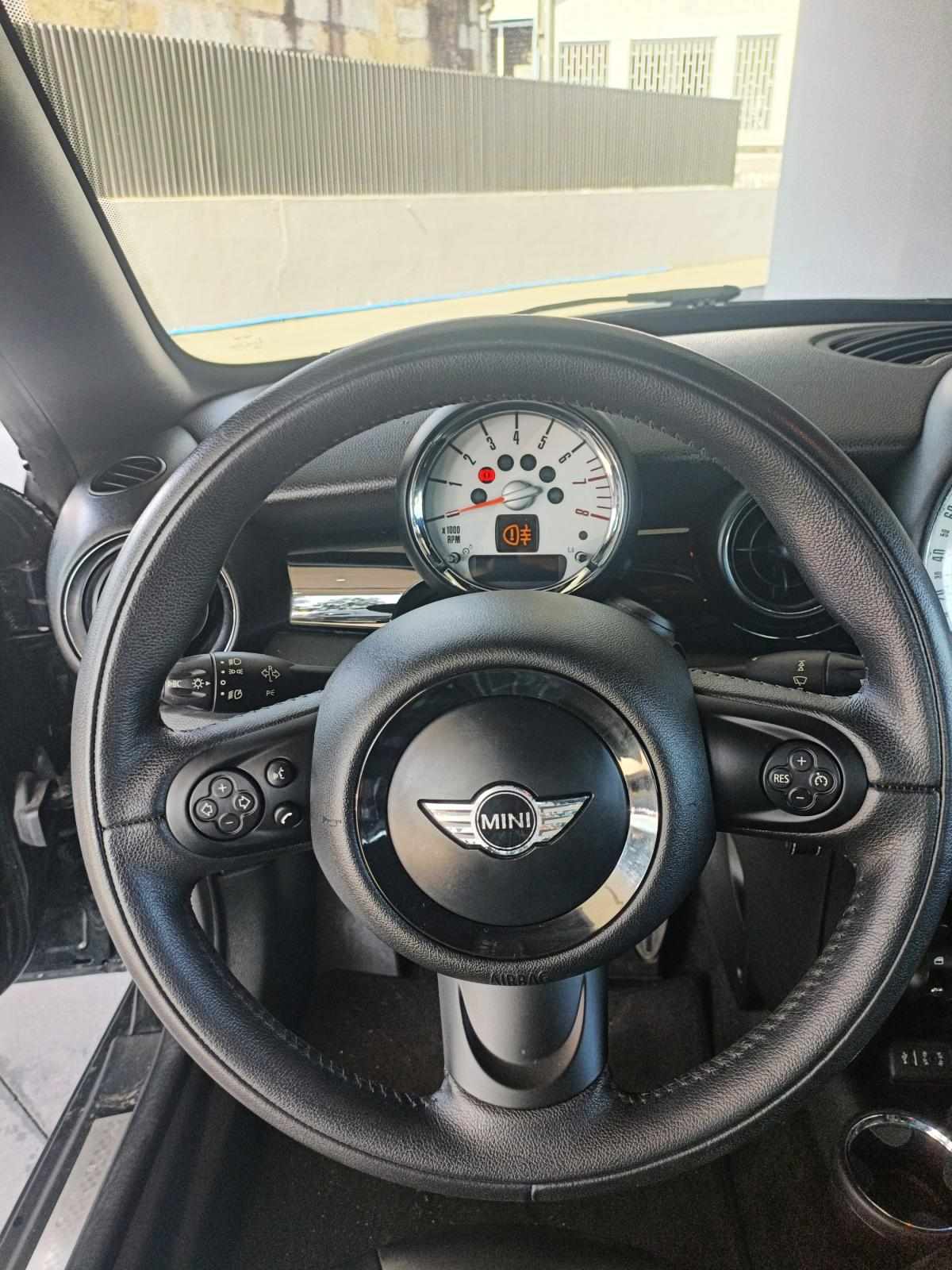 mini-cooper-2014-gasolina-1598cc