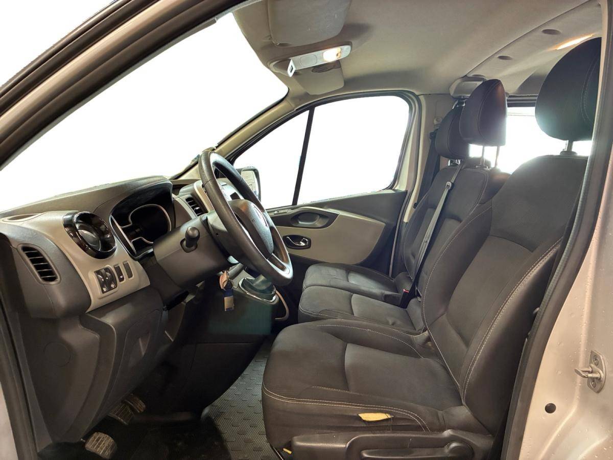 renault-trafic-2018-diesel-1598cc