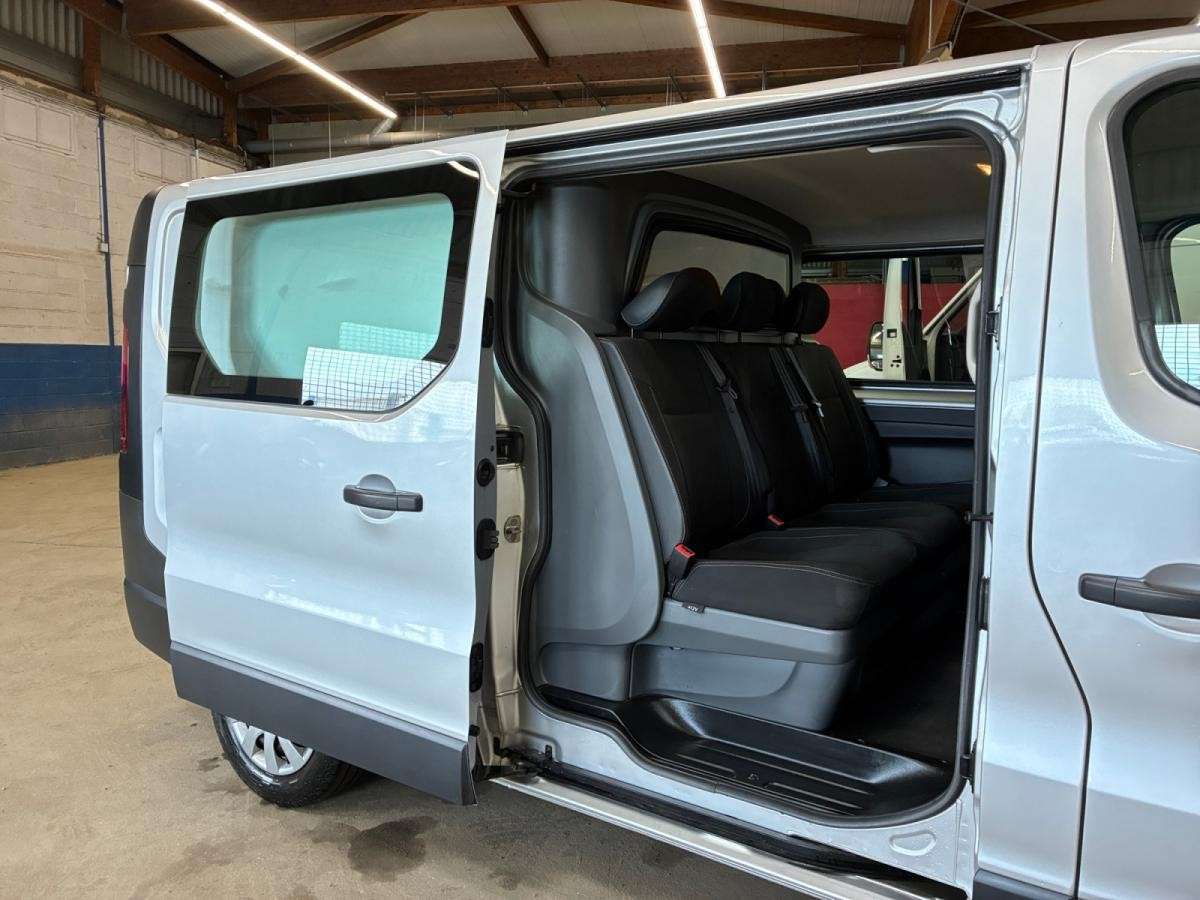 renault-trafic-2018-diesel-1598cc