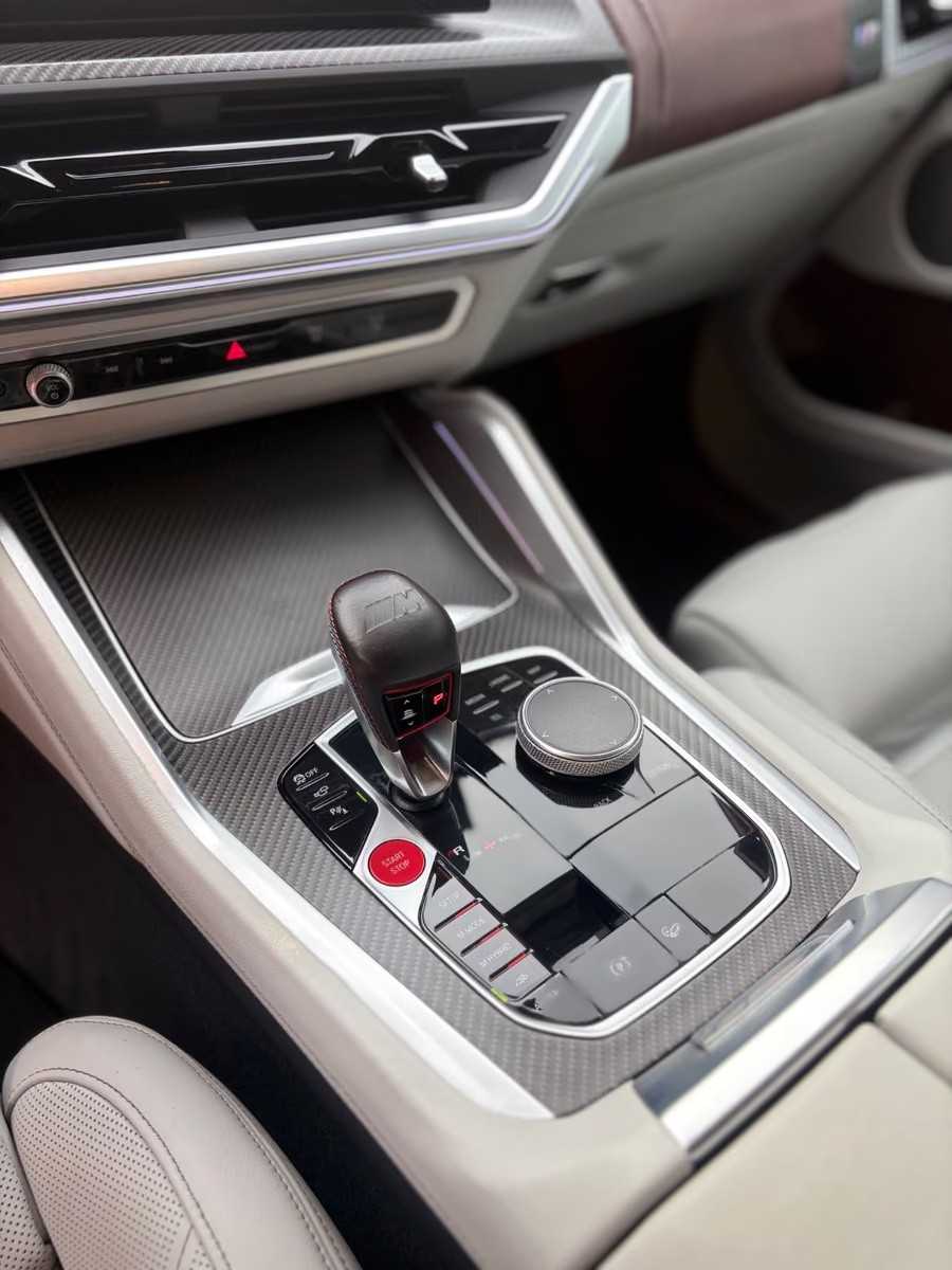 bmw-xm-2023-hibrido-a-gasolina-4395cc