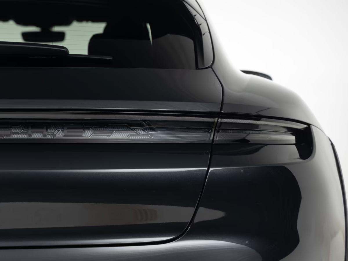 porsche-taycan-2024-eletrico-0cc