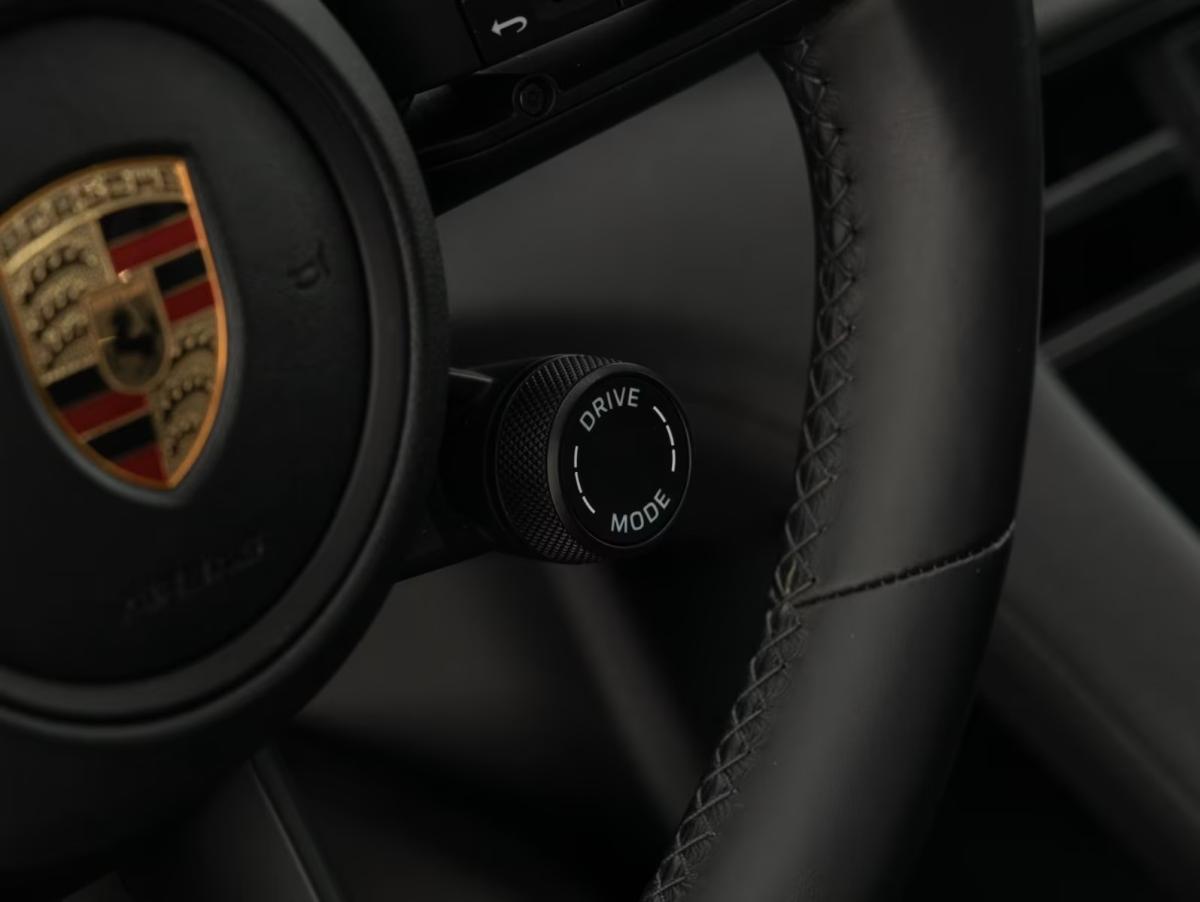 porsche-taycan-2024-eletrico-0cc