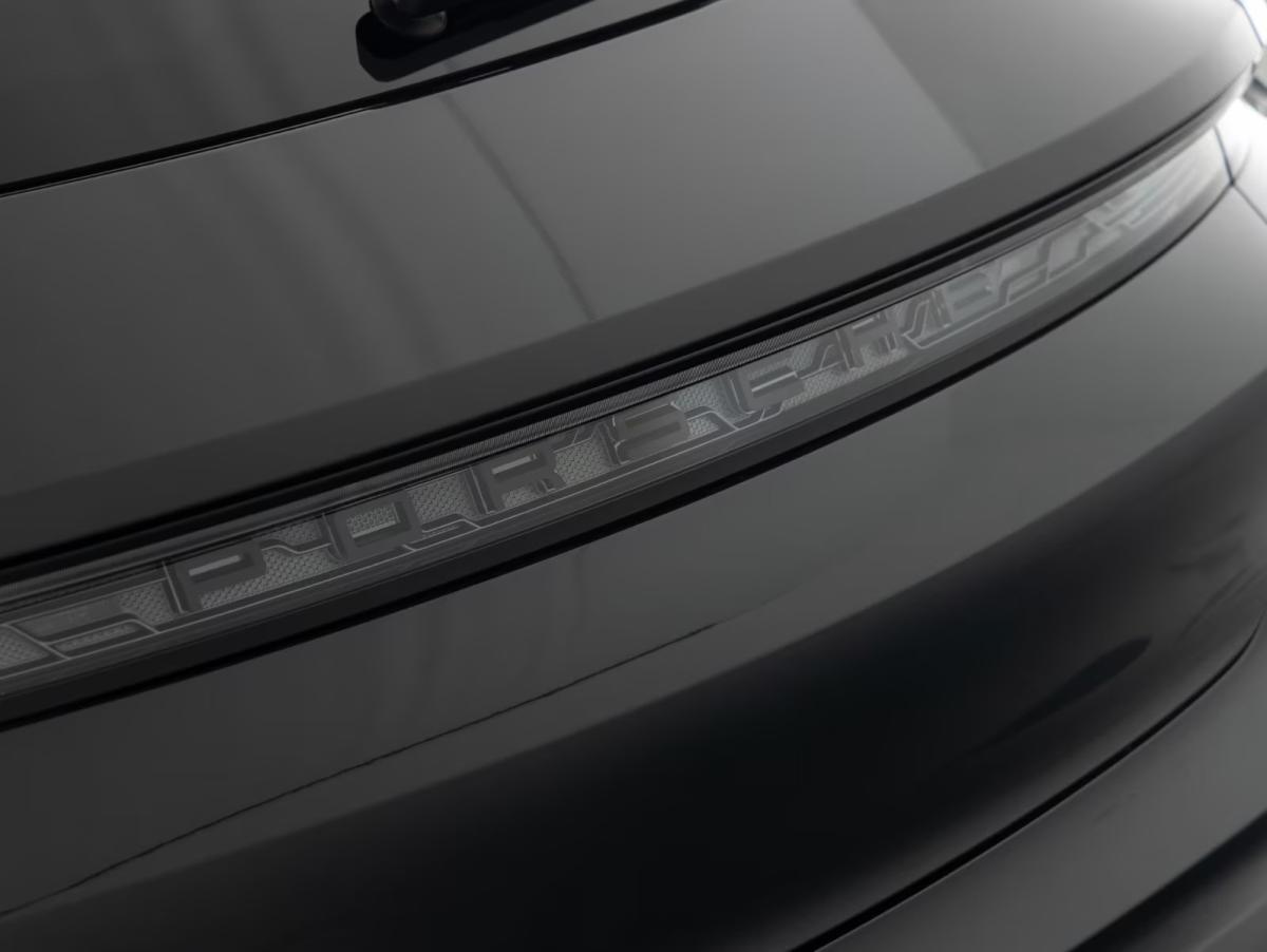 porsche-taycan-2024-eletrico-0cc