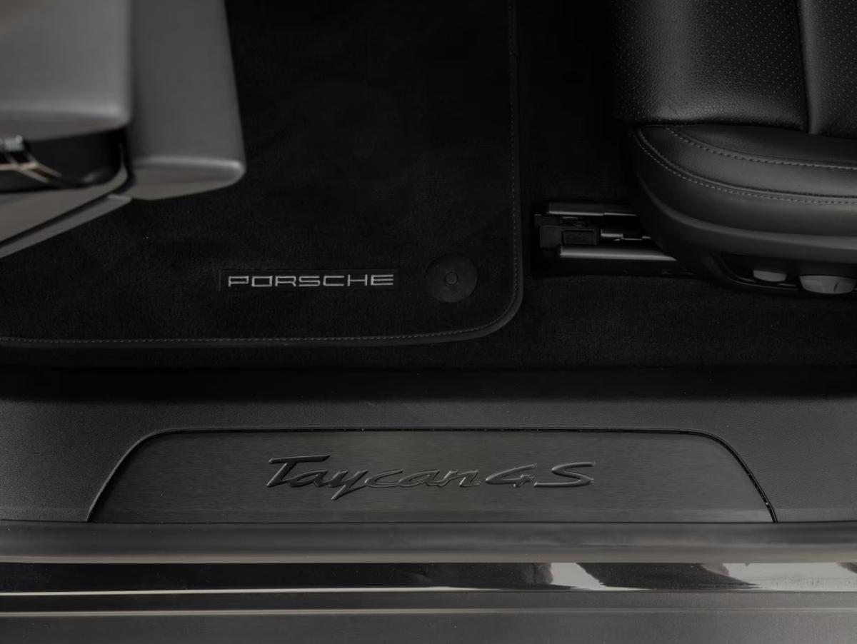 porsche-taycan-2024-eletrico-0cc