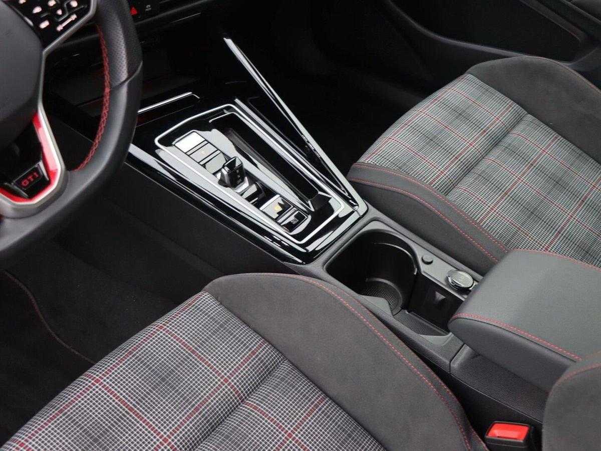 volkswagen-golf-2023-gasolina-1984cc