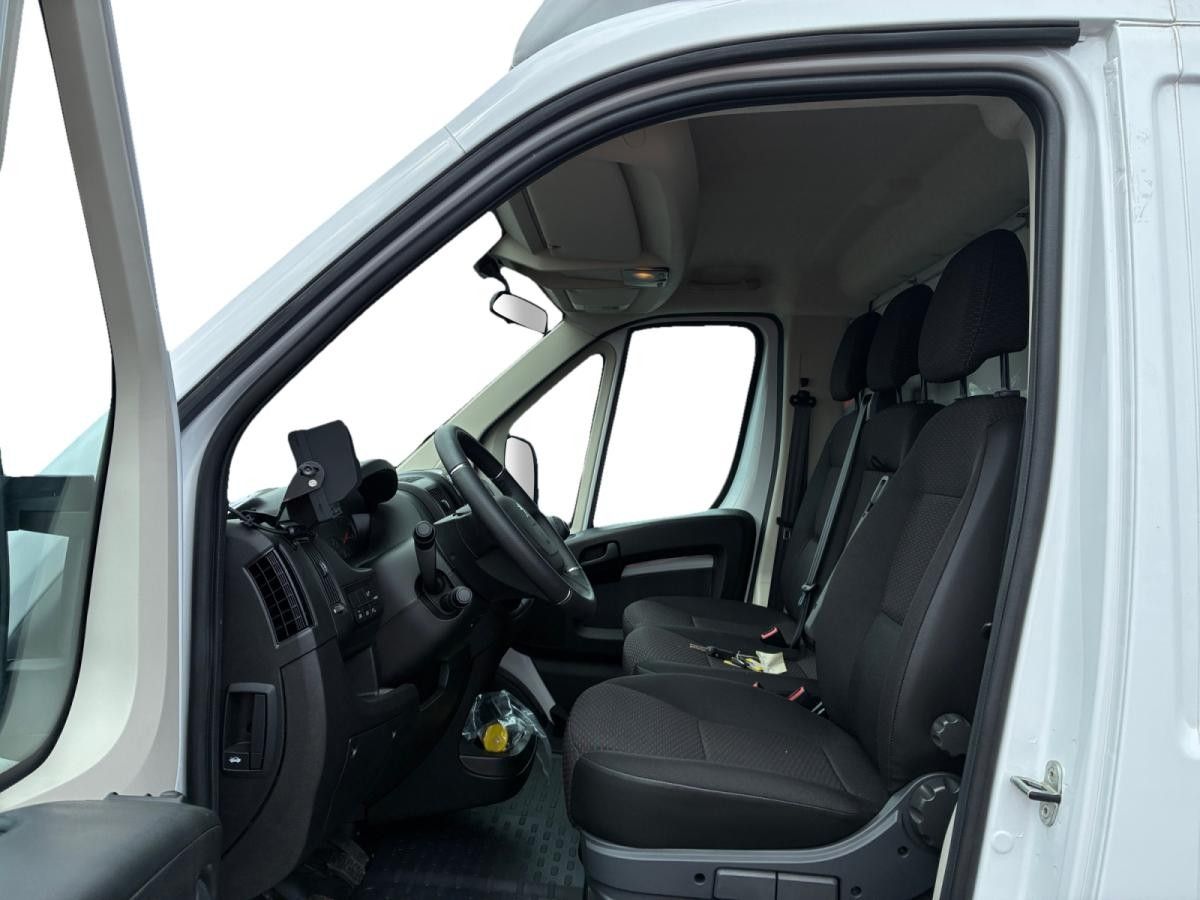 peugeot-boxer-2026-diesel-2179cc