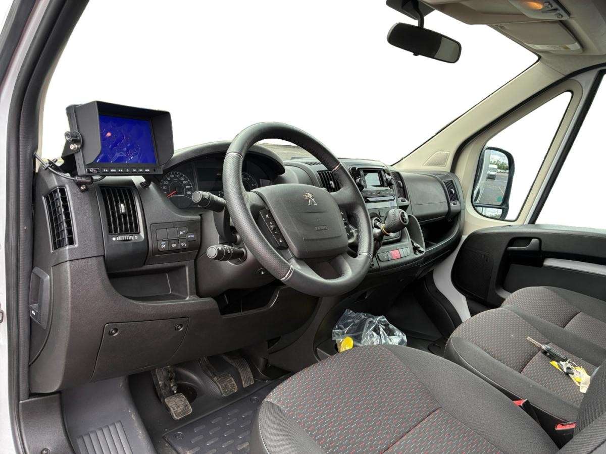 peugeot-boxer-2026-diesel-2179cc