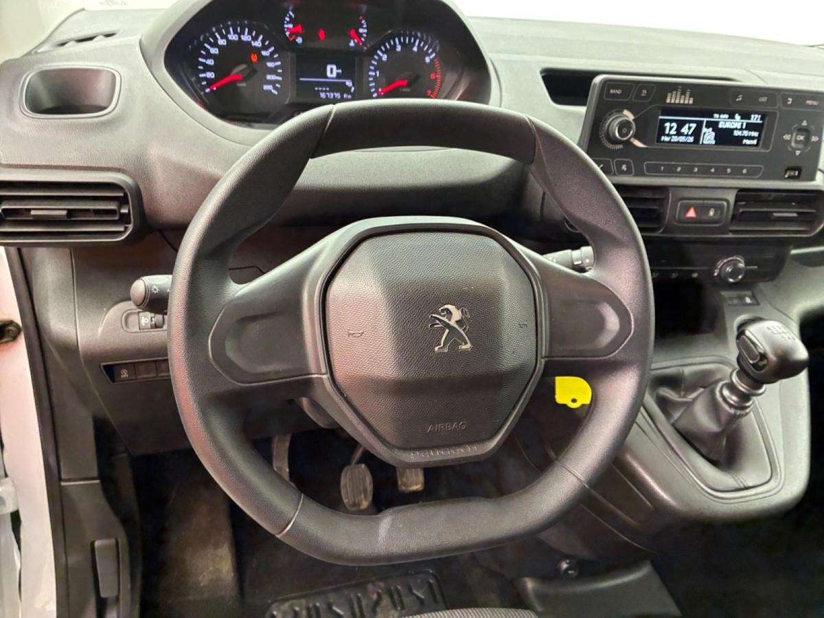 peugeot-partner-2023-diesel-1499cc