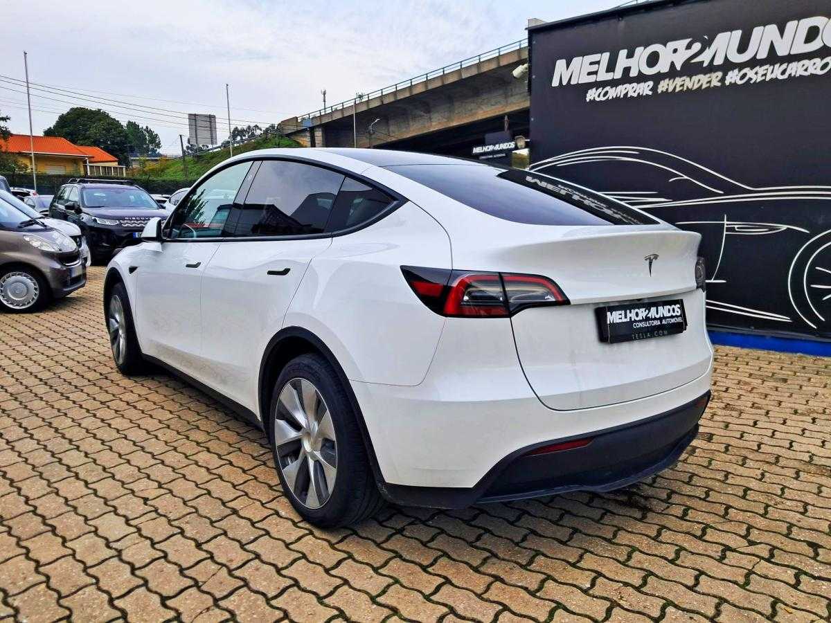 tesla-model-y-2023-eletrico-500cc