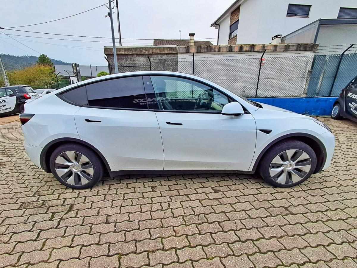 tesla-model-y-2023-eletrico-500cc