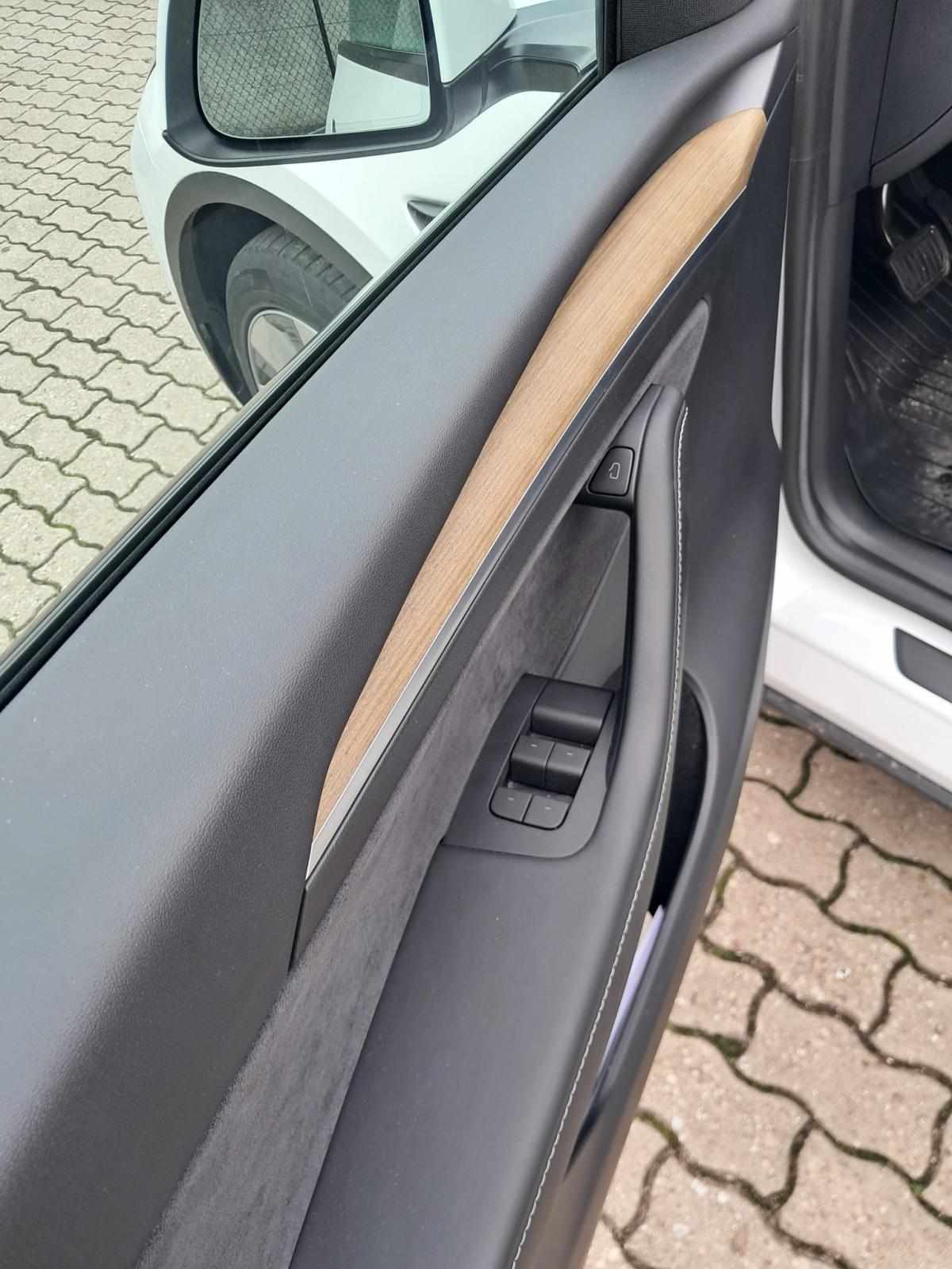 tesla-model-y-2023-eletrico-500cc