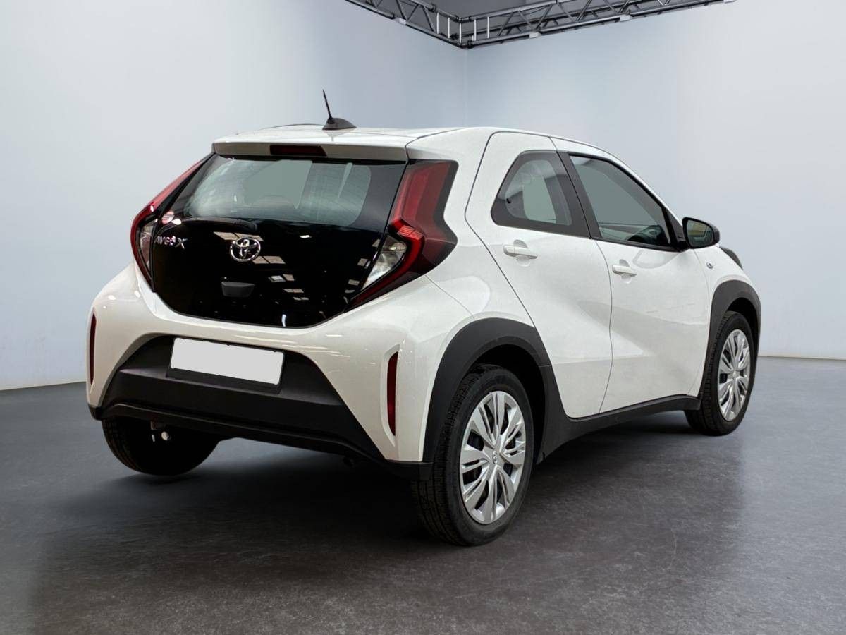 toyota-aygo-x-2023-gasolina-998cc