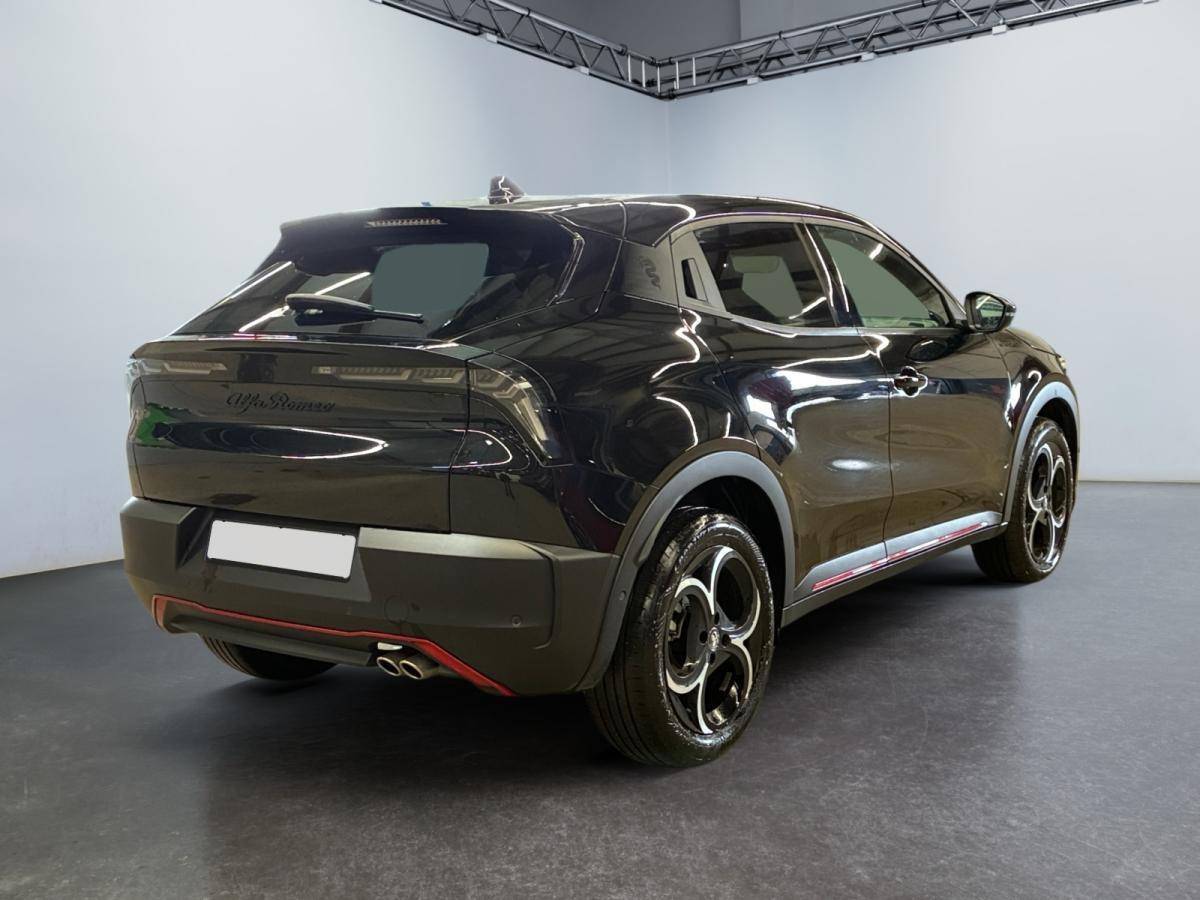 alfa-romeo-junior-2025-hibrido-a-gasolina-1199cc