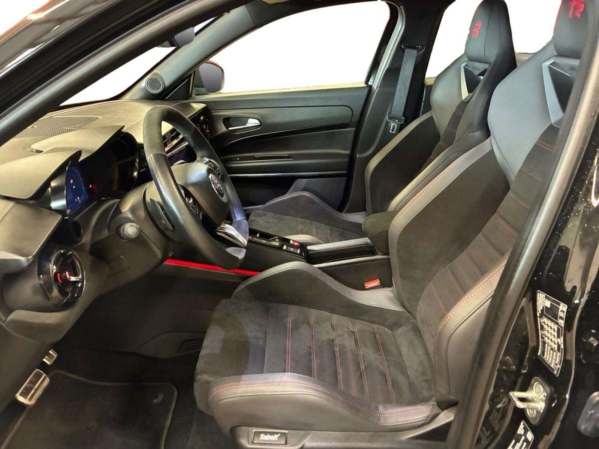 alfa-romeo-junior-2025-hibrido-a-gasolina-1199cc