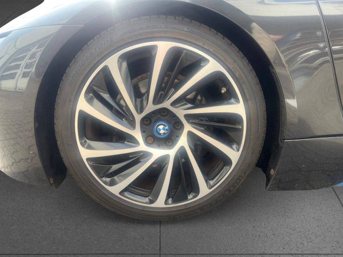 bmw-i8-2017-hibrido-a-gasolina-1499cc