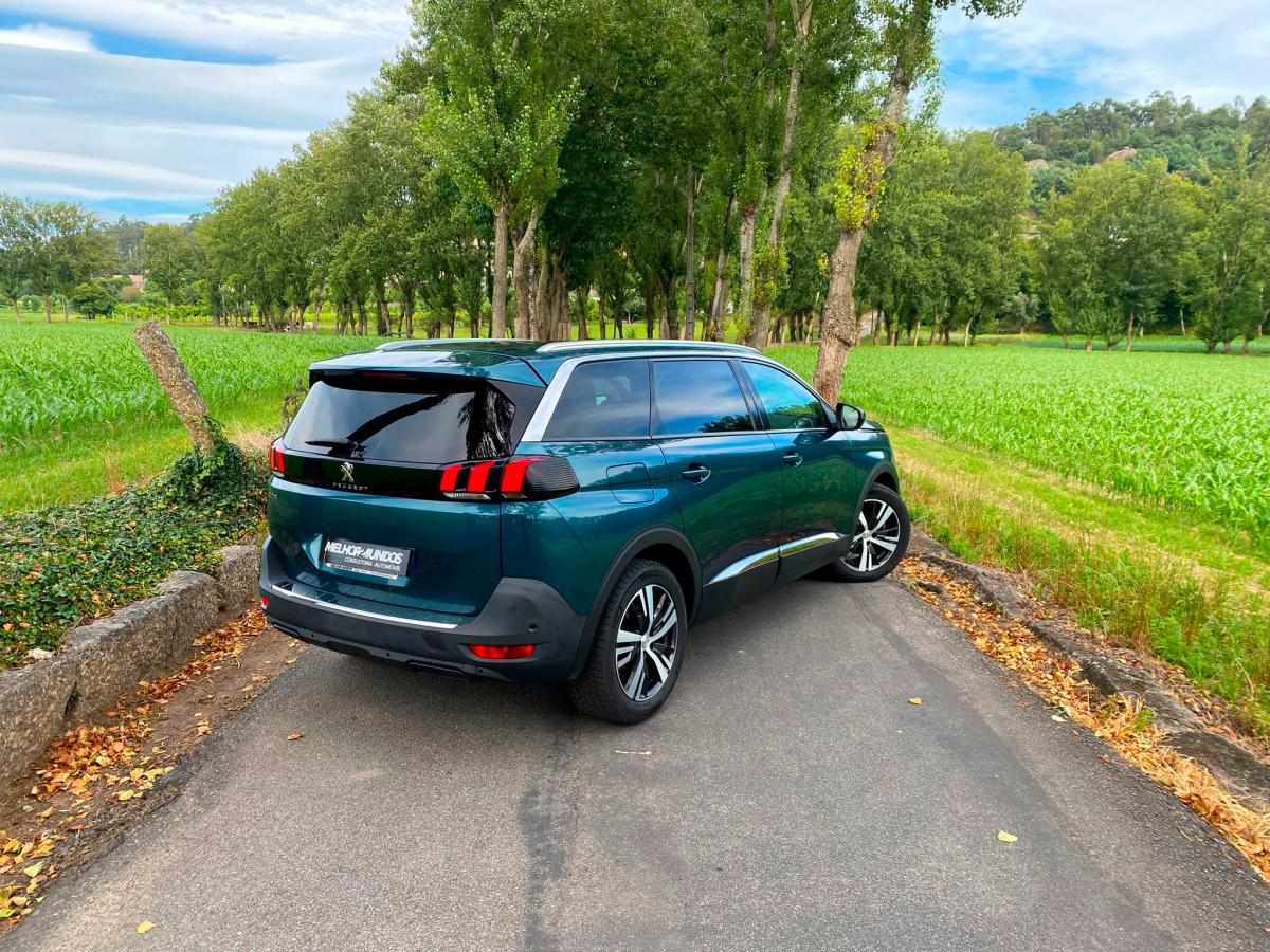 peugeot-5008-2018-diesel-1500cc