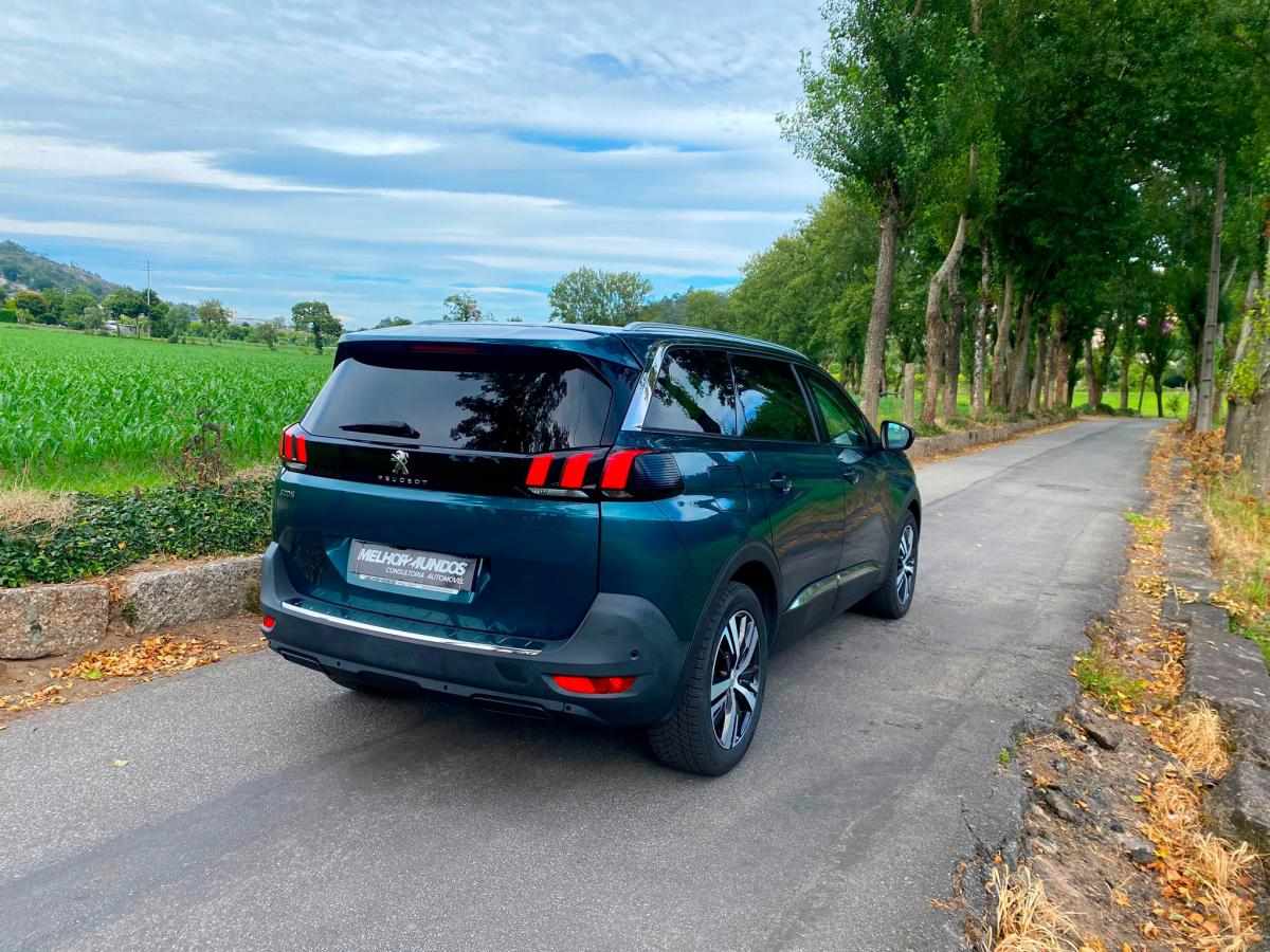 peugeot-5008-2018-diesel-1500cc