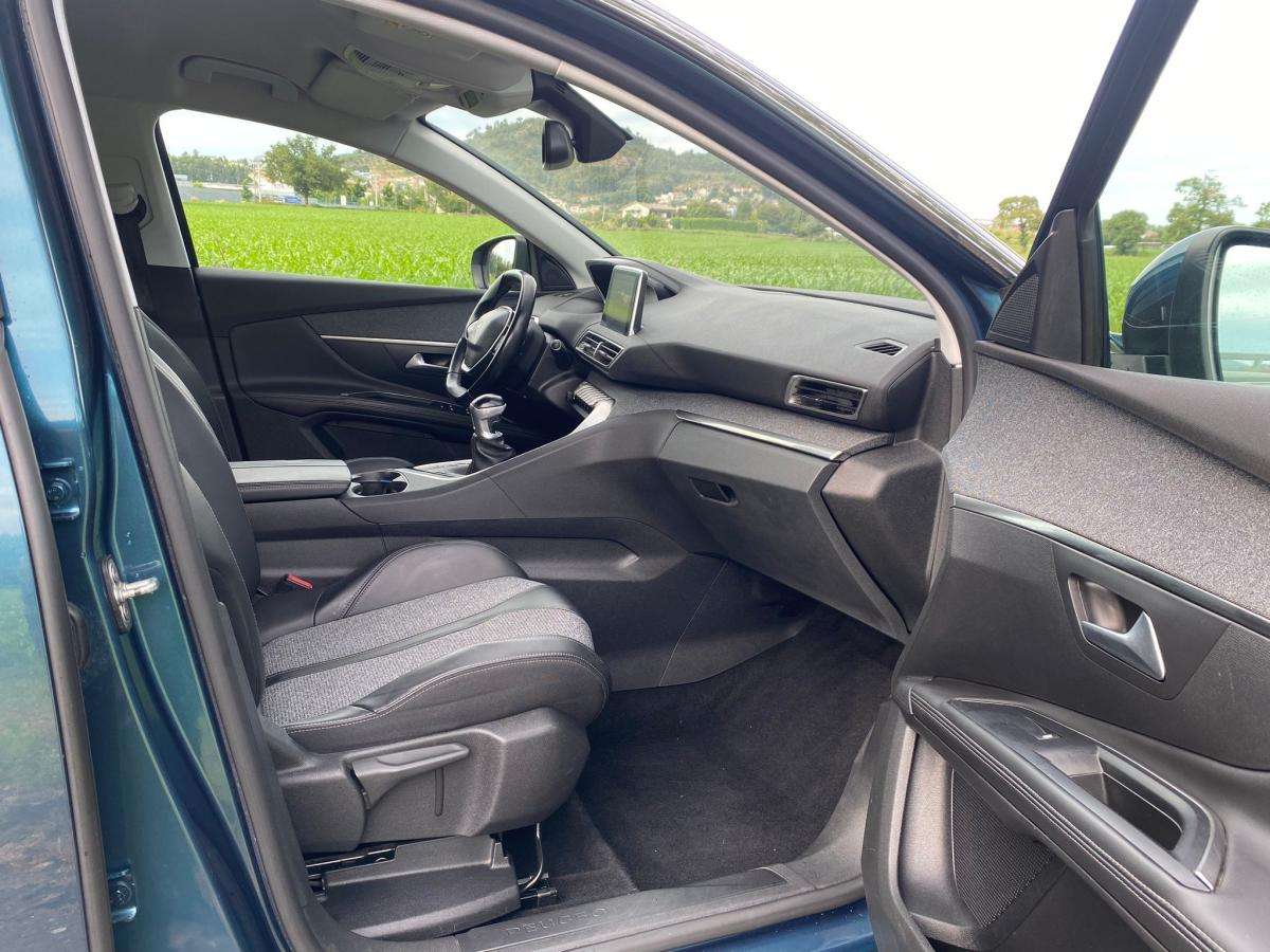 peugeot-5008-2018-diesel-1500cc