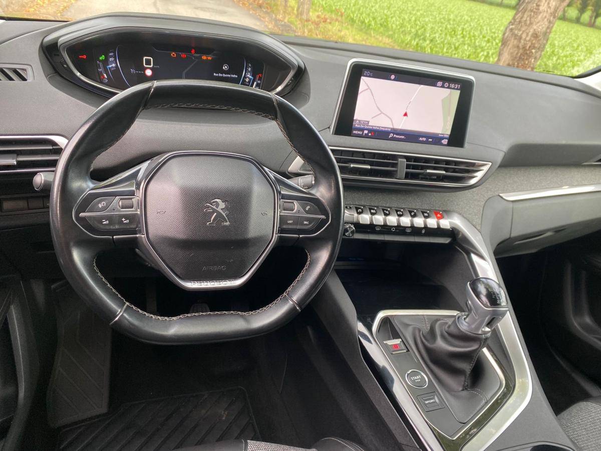 peugeot-5008-2018-diesel-1500cc