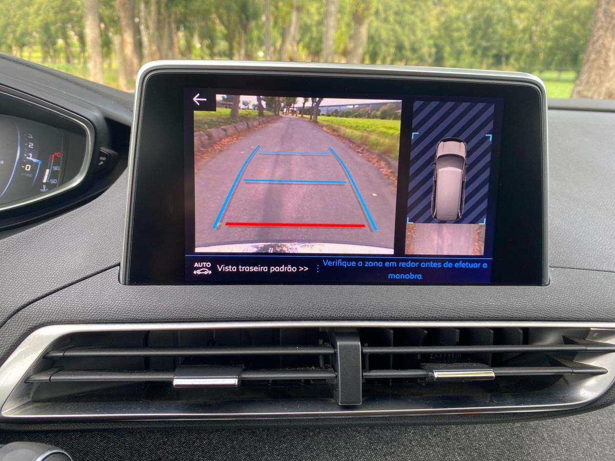 peugeot-5008-2018-diesel-1500cc