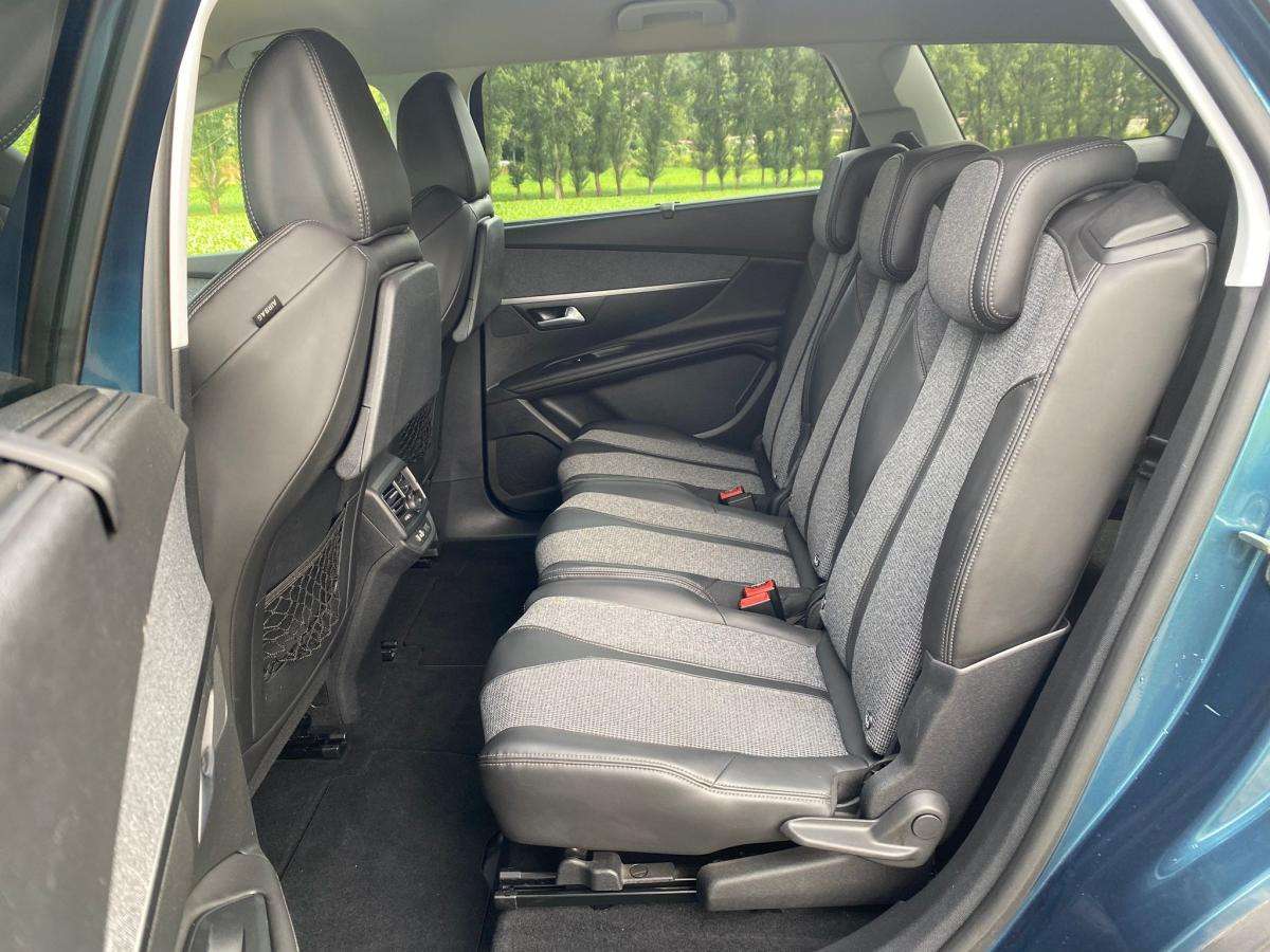 peugeot-5008-2018-diesel-1500cc