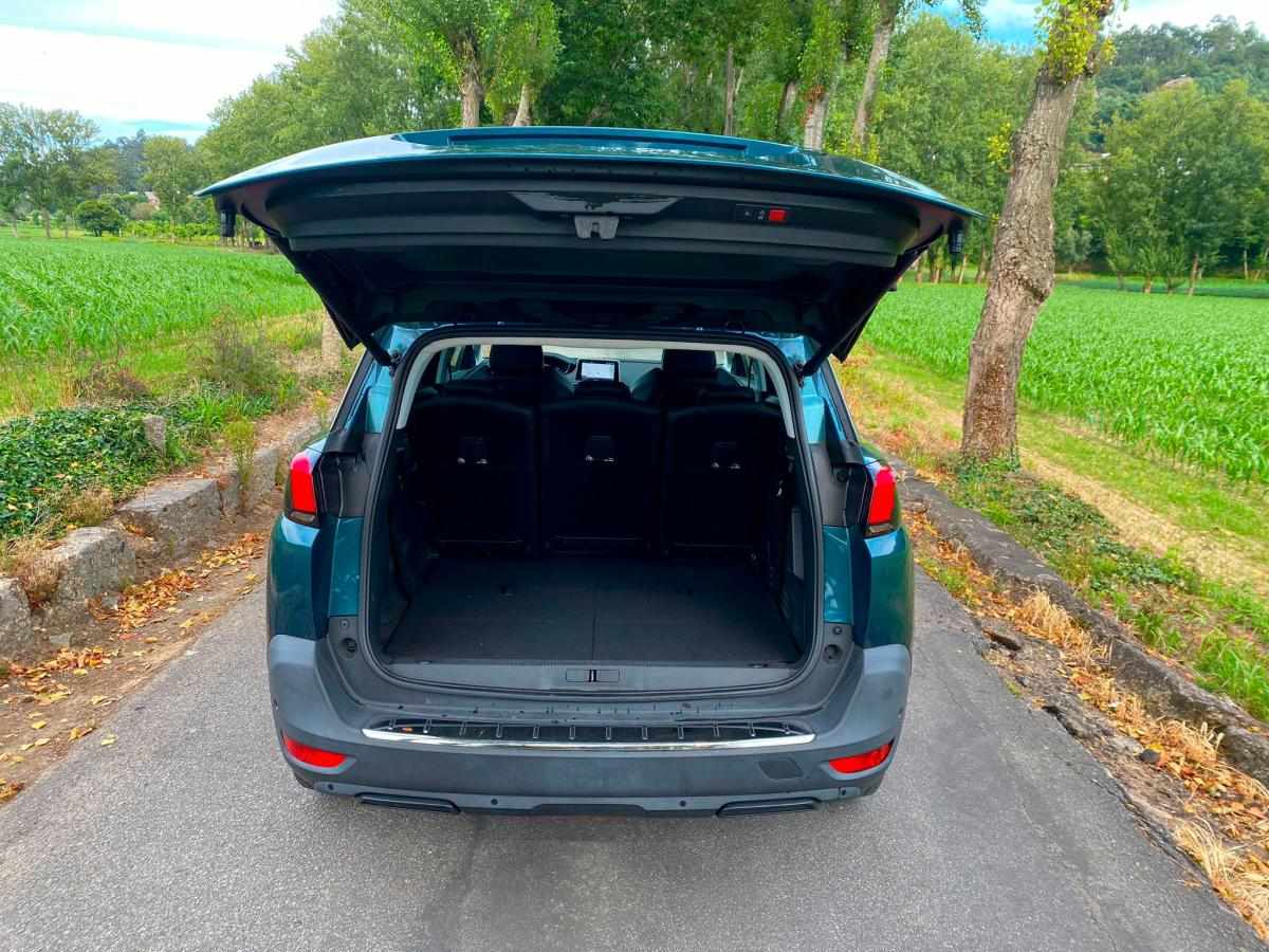 peugeot-5008-2018-diesel-1500cc