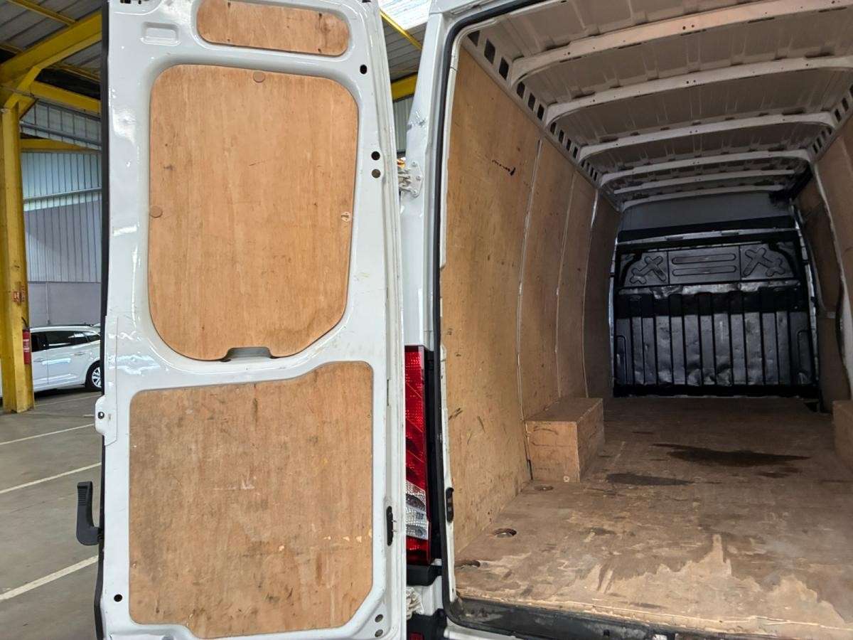 iveco-daily-2022-diesel-2287cc