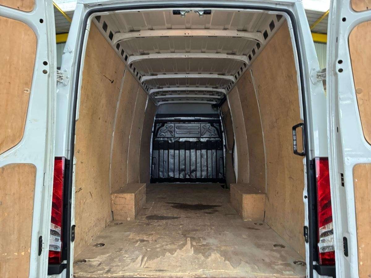 iveco-daily-2022-diesel-2287cc