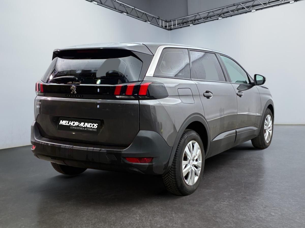 peugeot-5008-2023-gasolina-1199cc