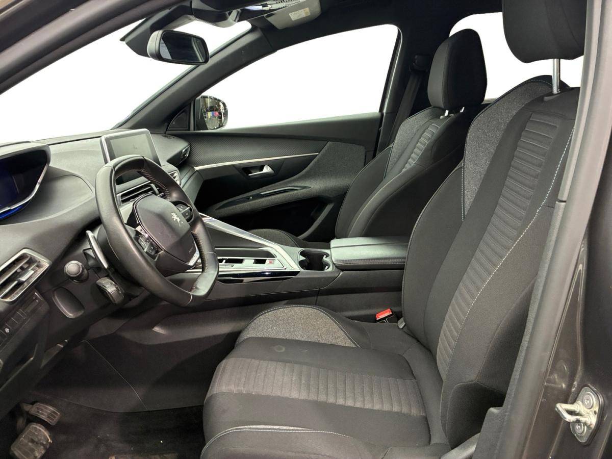 peugeot-5008-2023-gasolina-1199cc