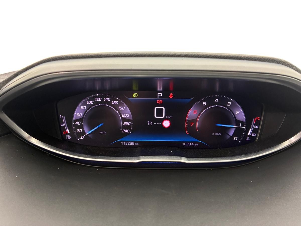 peugeot-5008-2023-gasolina-1199cc