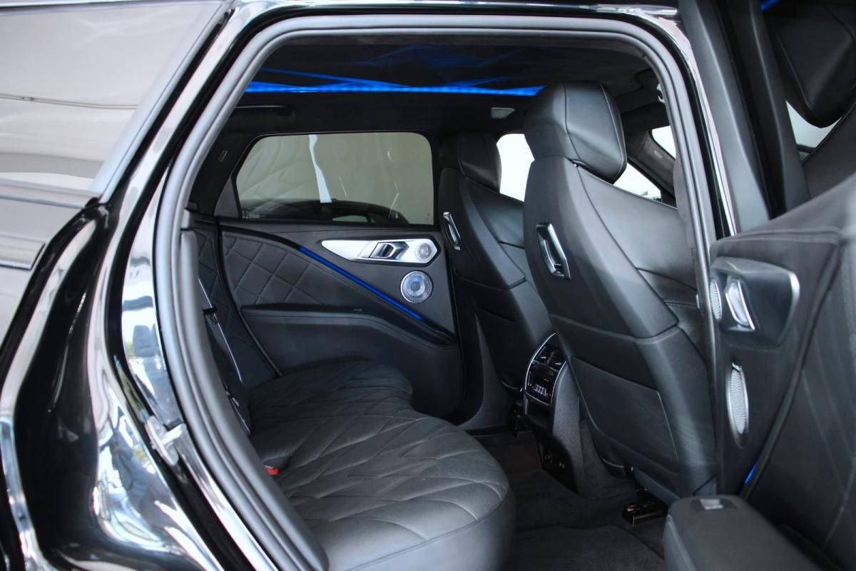 bmw-xm-2023-hibrido-a-gasolina-4395cc