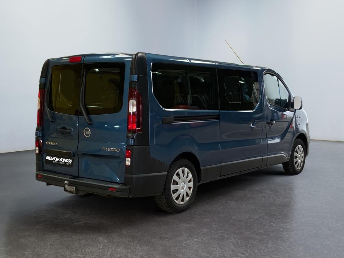 opel-vivaro-2018-diesel-1598cc