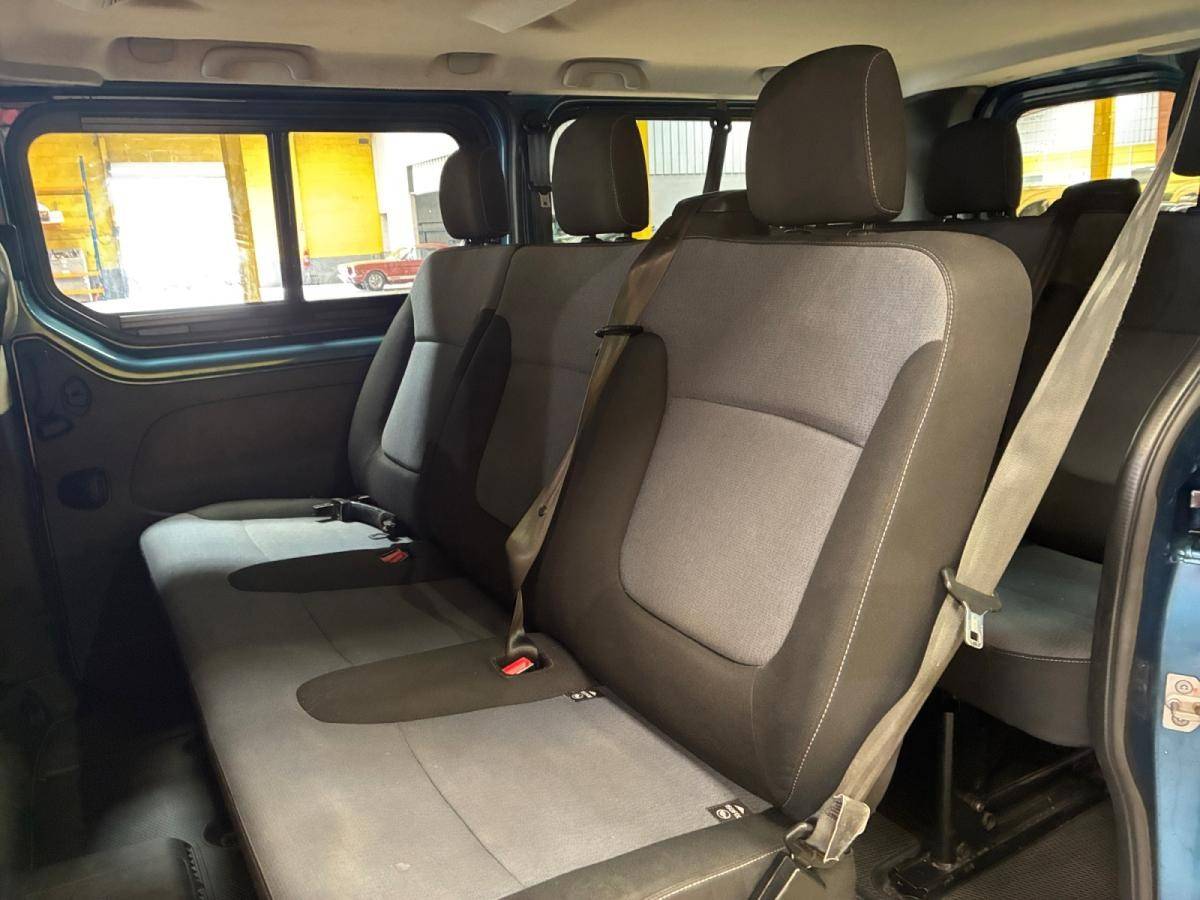 opel-vivaro-2018-diesel-1598cc