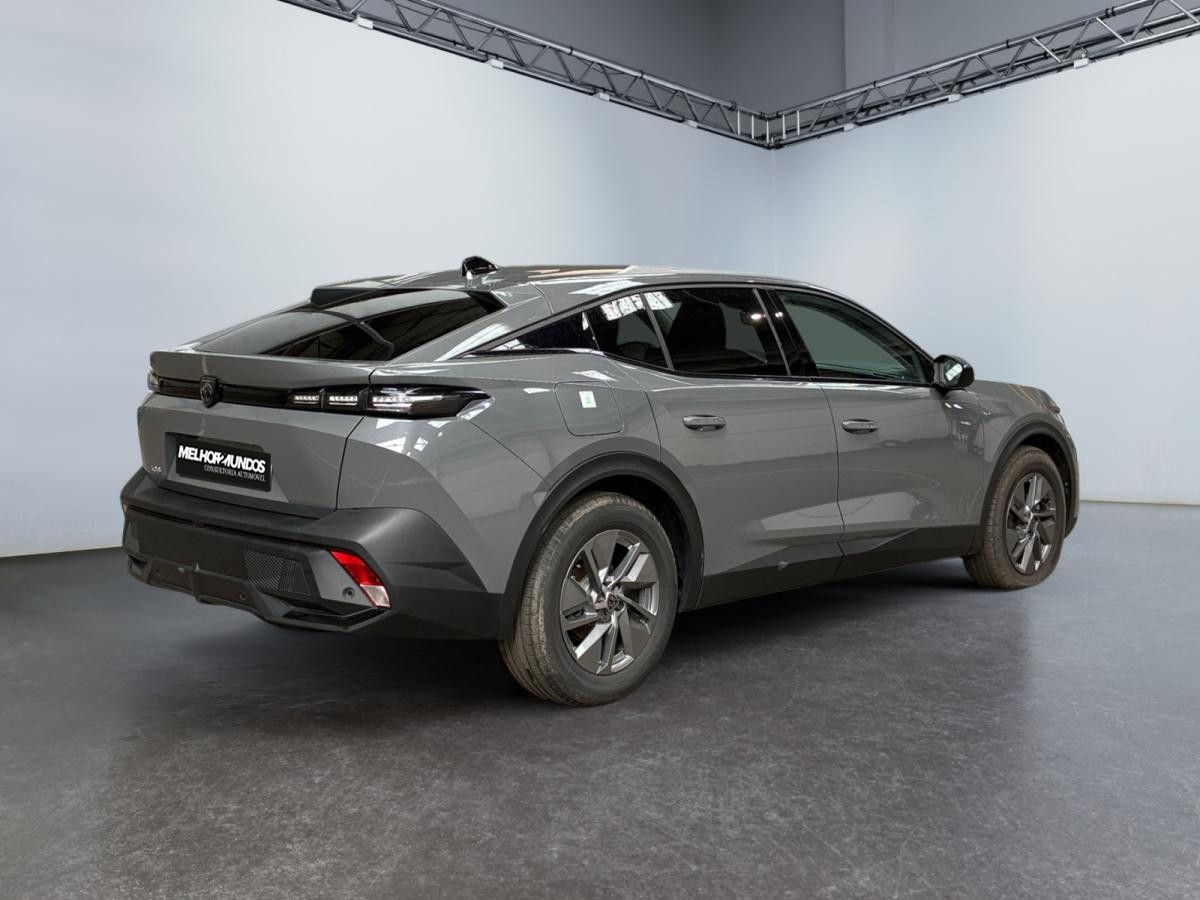 peugeot-408-2025-hibrido-a-gasolina-1199cc