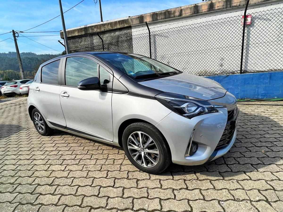 toyota-yaris-2019-hibrido-a-gasolina-1497cc