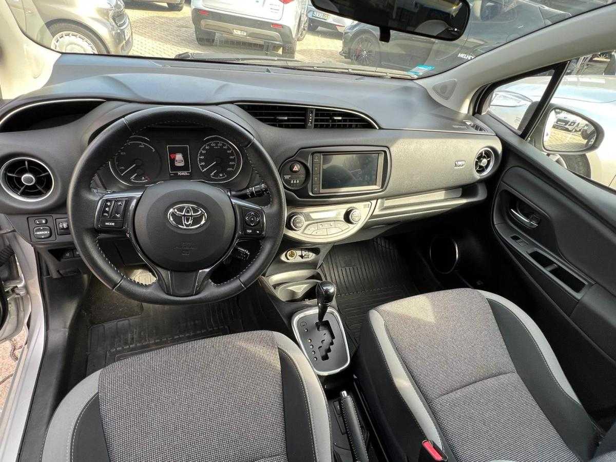 toyota-yaris-2019-hibrido-a-gasolina-1497cc