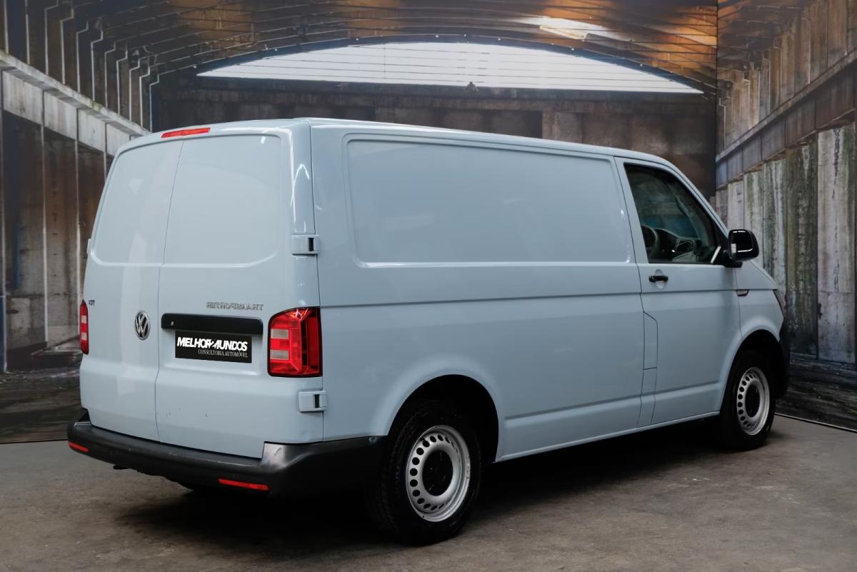 volkswagen-transporter-2018-diesel-1968cc
