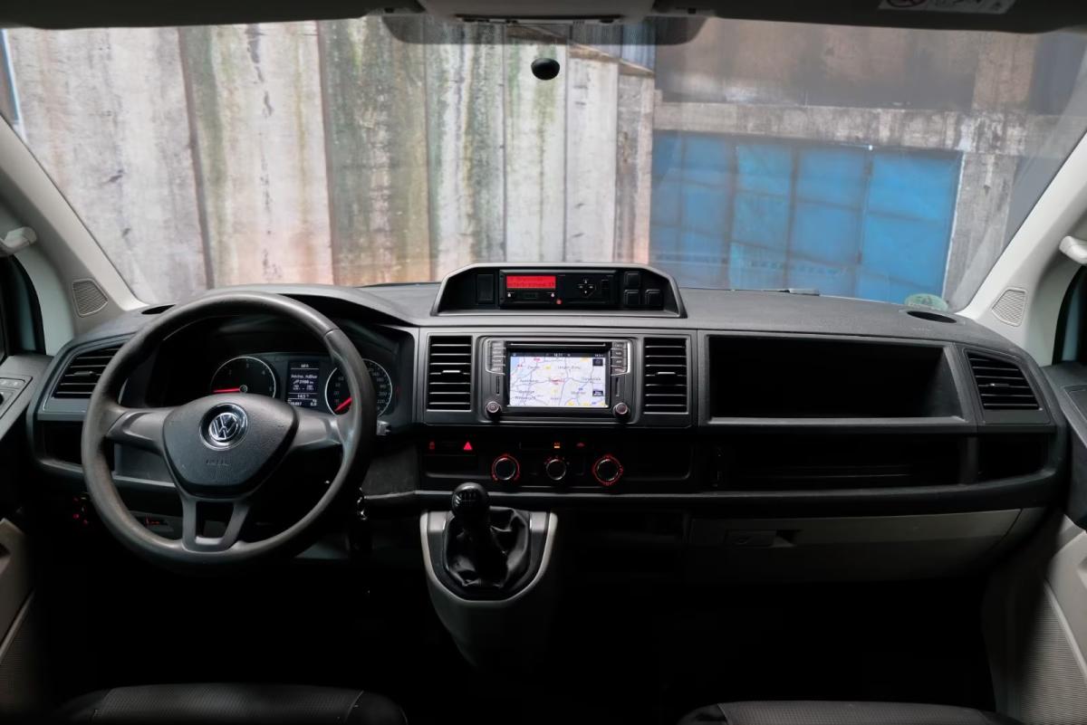 volkswagen-transporter-2018-diesel-1968cc