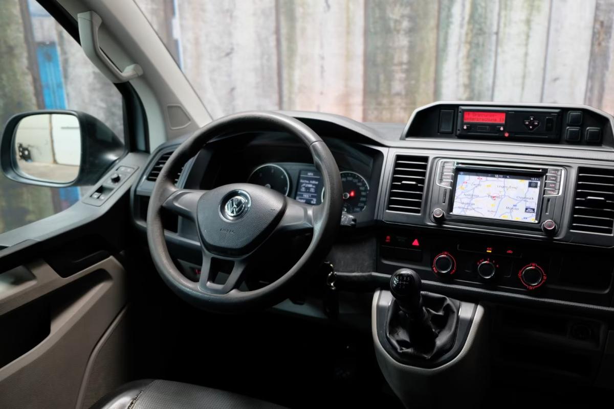 volkswagen-transporter-2018-diesel-1968cc