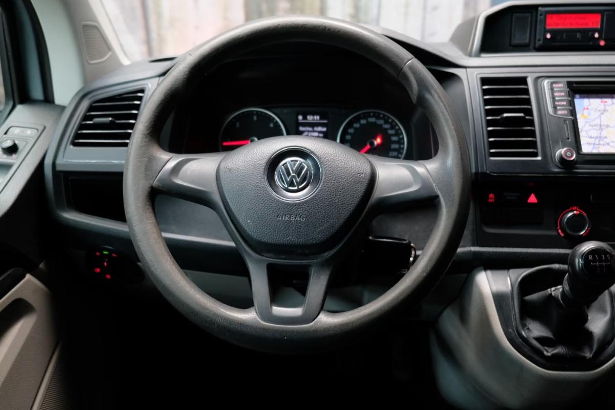volkswagen-transporter-2018-diesel-1968cc