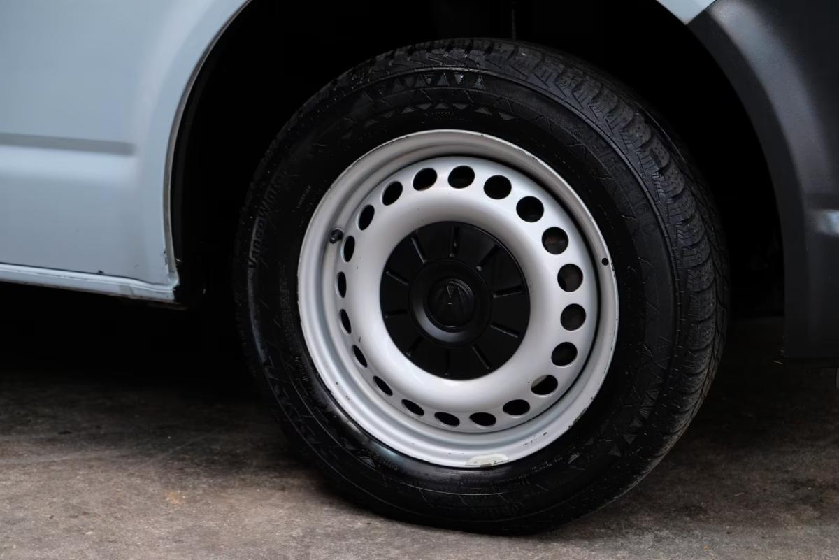 volkswagen-transporter-2018-diesel-1968cc