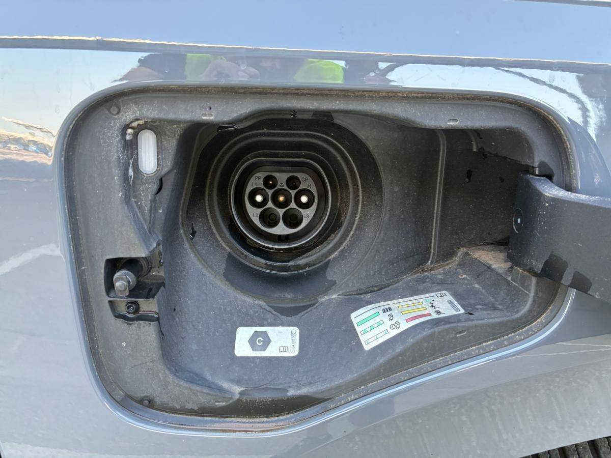 volkswagen-multivan-2023-hibrido-a-gasolina-1395cc