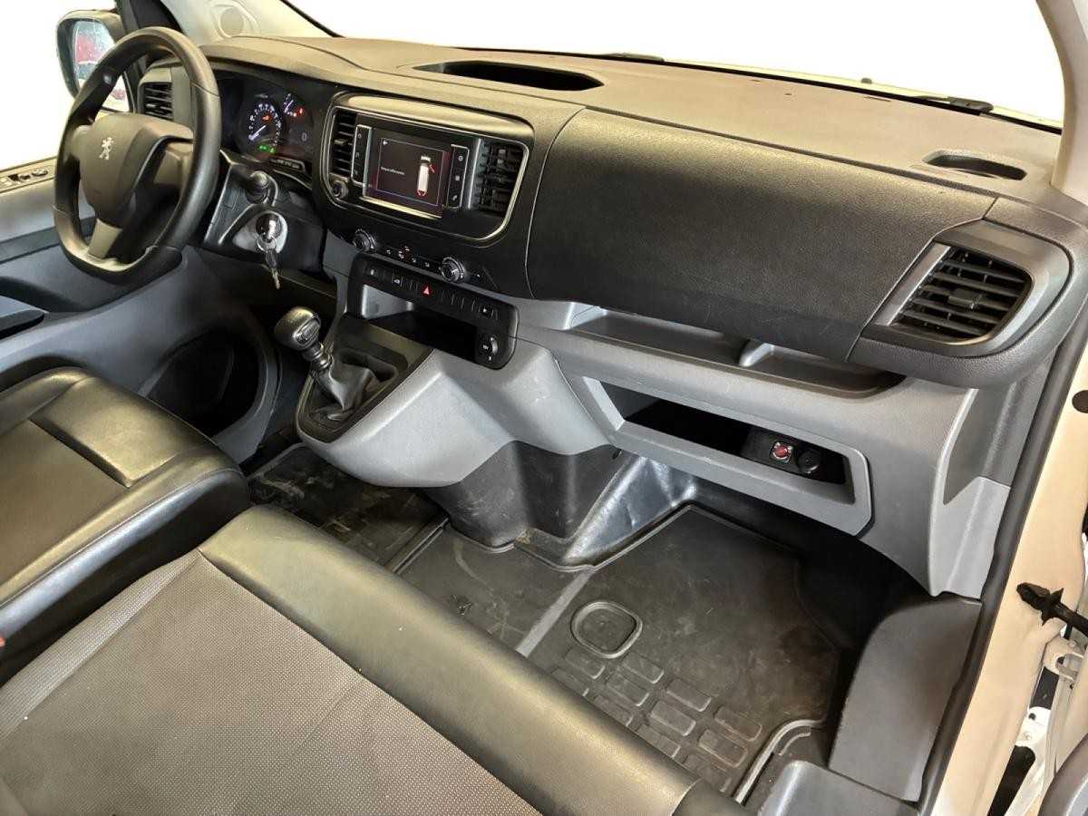 peugeot-expert-2022-diesel-1499cc